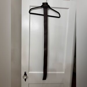 Ann Taylor brown leather belt large